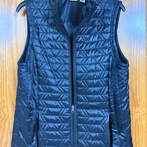 Westbound Women's Quilted Black Vest